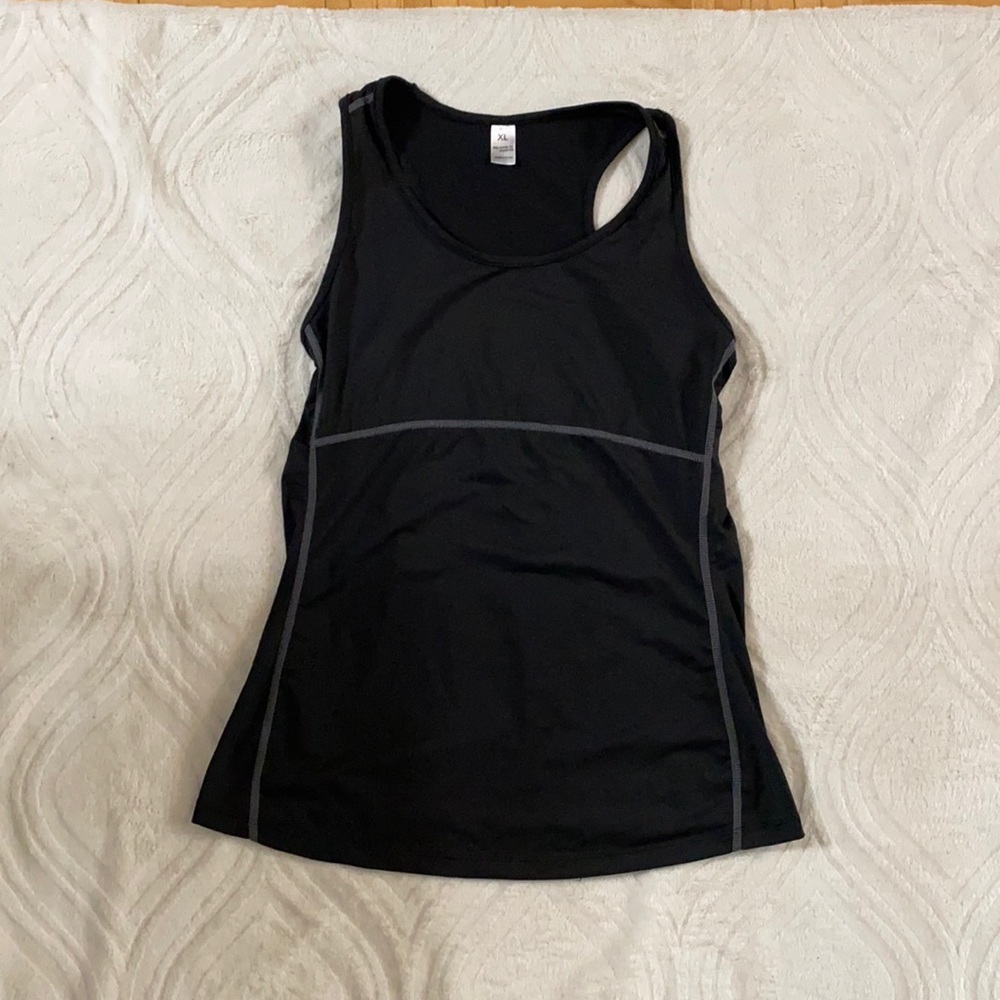 Sports top